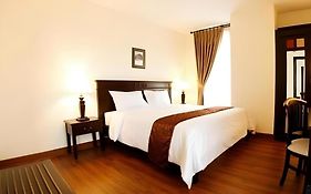 Colonial Hotel Makassar
